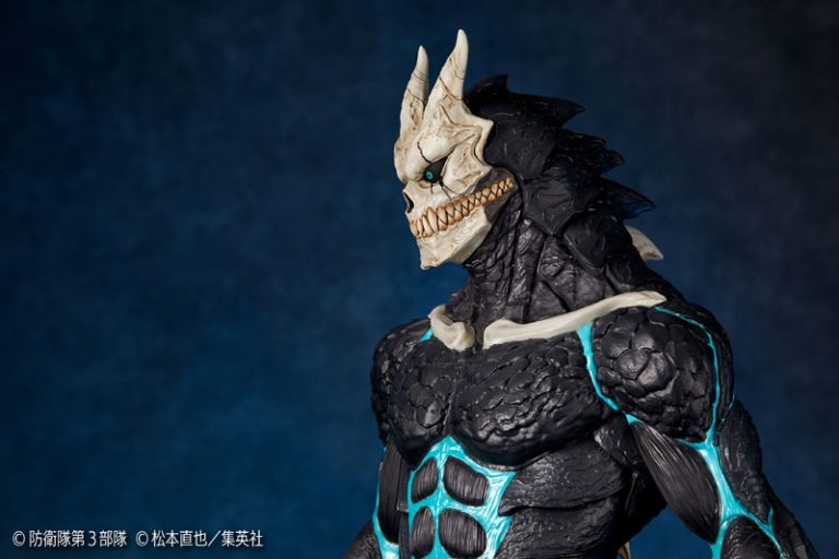 アニメ『怪獣8号』より、フォルティチュード9.8を記録した大怪獣がメガソフビシリーズに登場。あみあみにて予約受付中。