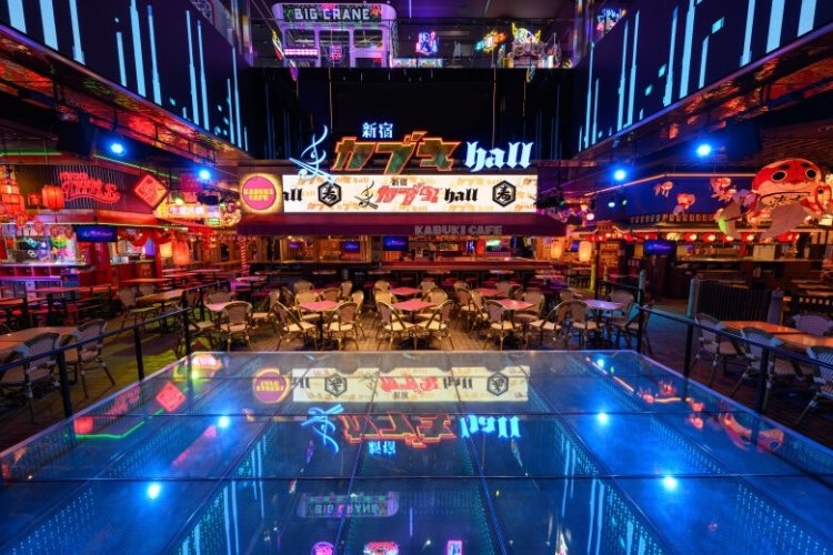 ～1日限りのスペシャルイベント！駅のホームや車内といった非日常感あふれる撮影体験が楽しめる～西武新宿駅と東急歌舞伎町タワーによるコスプレ撮影会【カブコス2026】の開催が決定！